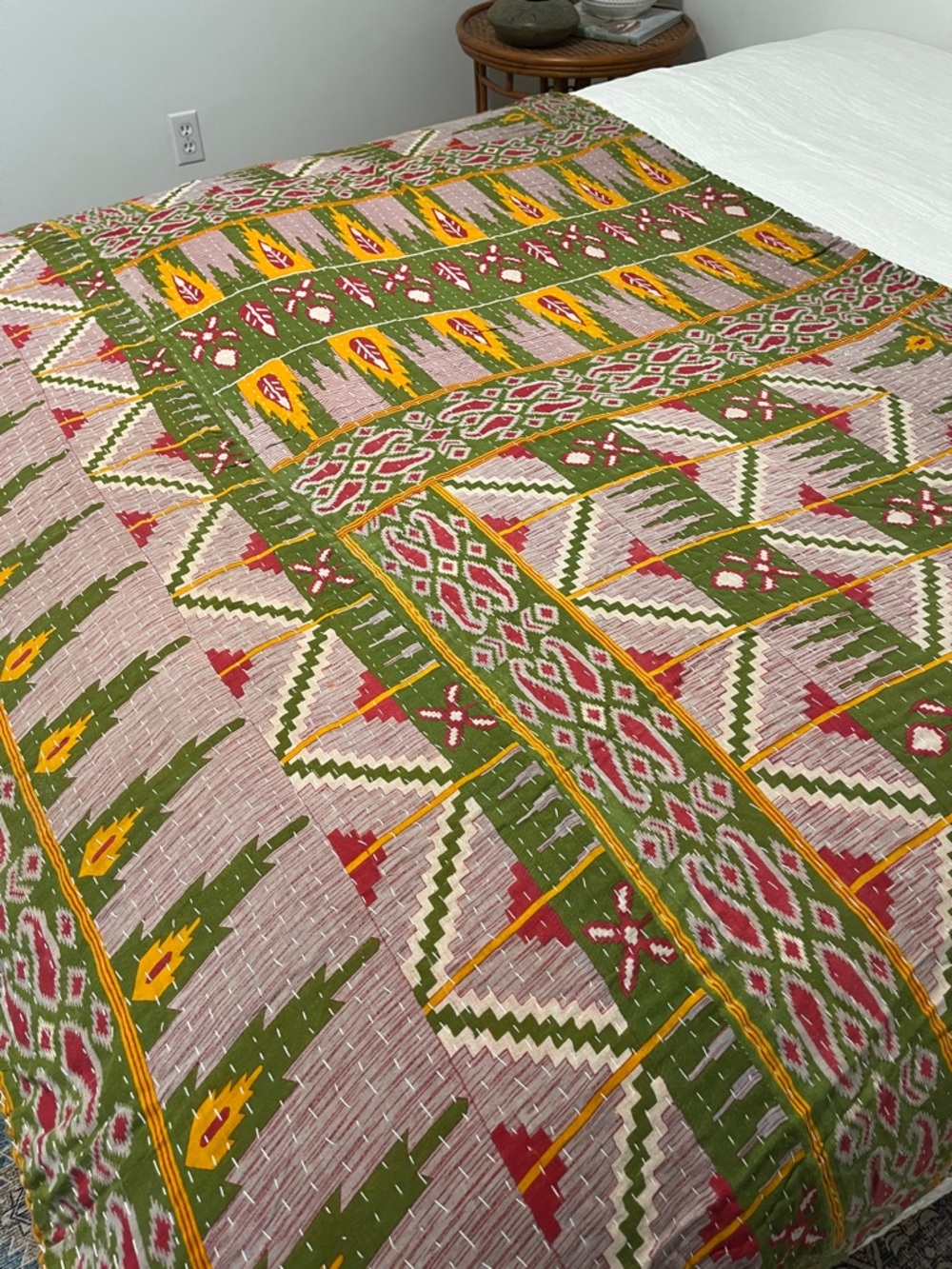 KANTHA QUILT HANDCRAFTED LIGHTWEIGHT REVERSIBLE BLANKET THROW BEDDING FROM INDIA - Picture 3 of 12